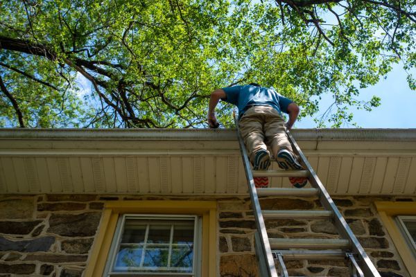 Industrial Gutter Cleaning in Toms River